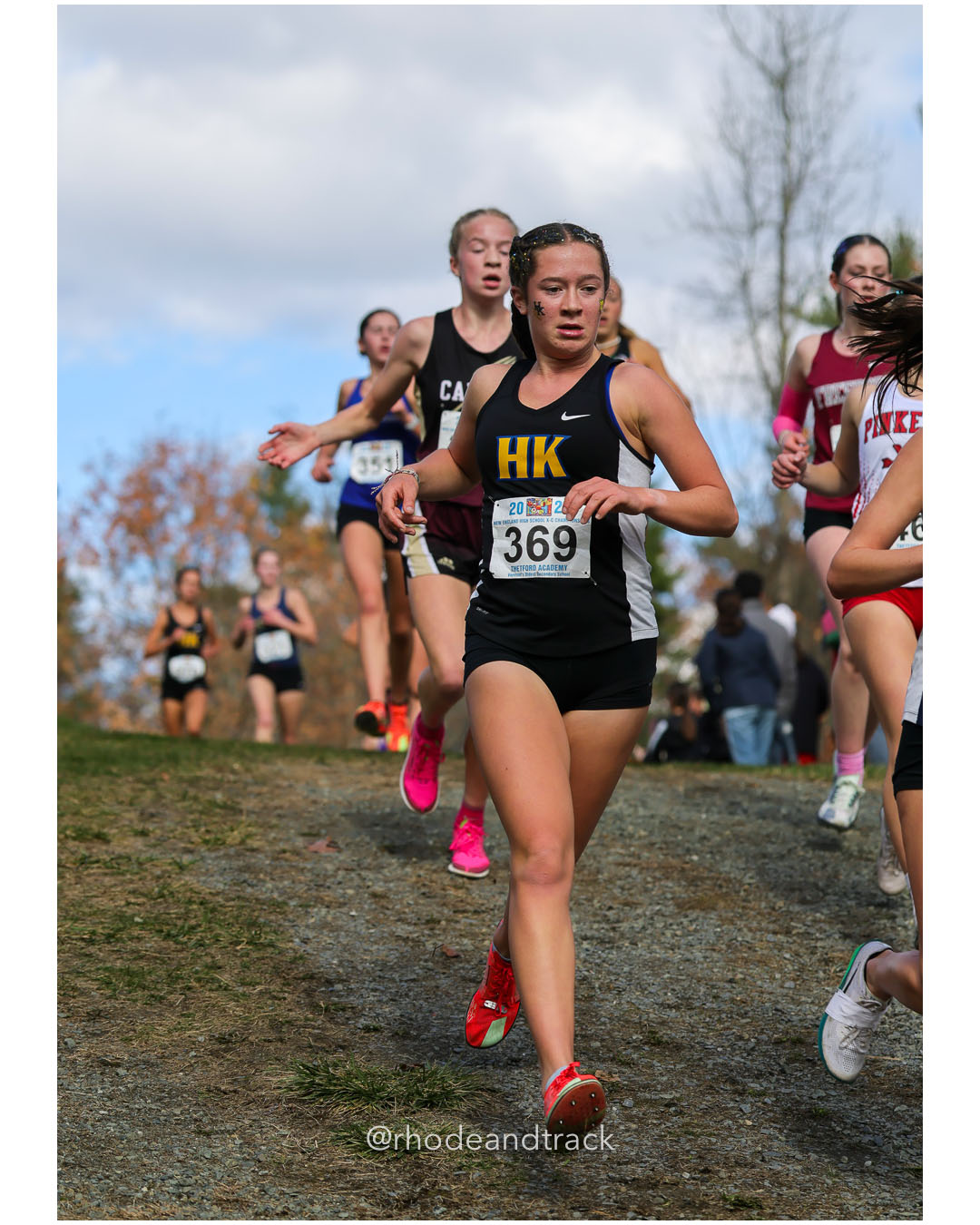 Charlotte Behnke, Haddam-Killingworth, P94, 21:06.09 - New England Cross Country State Championship - Thetford Vt - November 8, 2025 File: ./dir-1-Girls-Championship/251108-2025-New England-Cross-Country-Championships-Thetford-VT-103-296A1898.jpg Charlotte Behnke, Haddam-Killingworth, P94, 21:06.09 - New England Cross Country State Championship - Thetford Vt - November 8, 2025 – 2025…